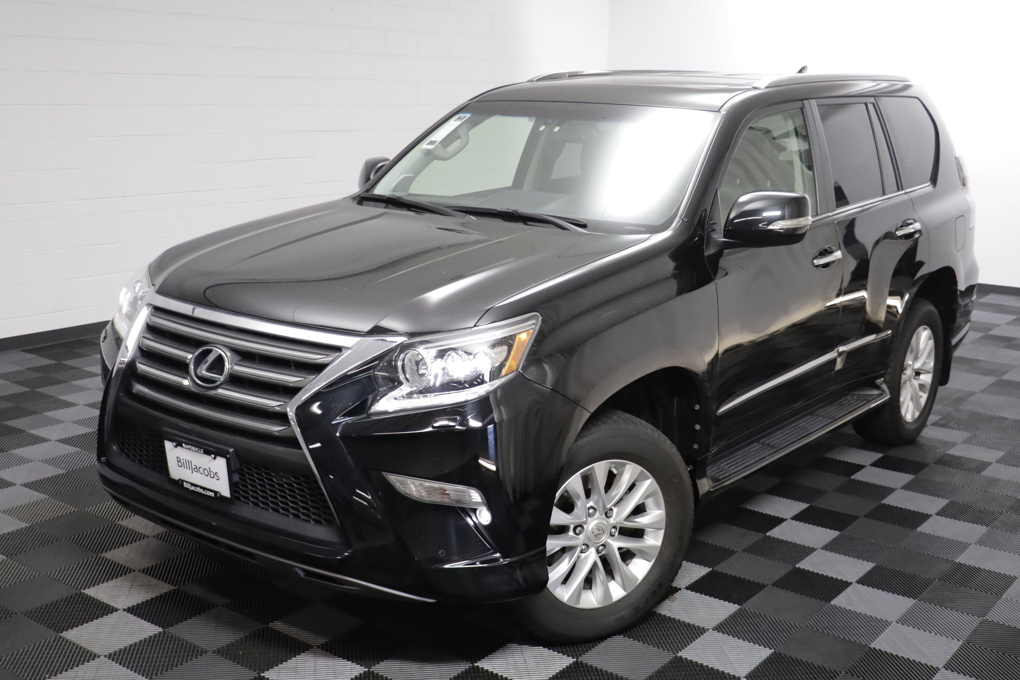 Used 2018 Lexus GX 460 Premium w/ Premium Package AWD/4WD image 2