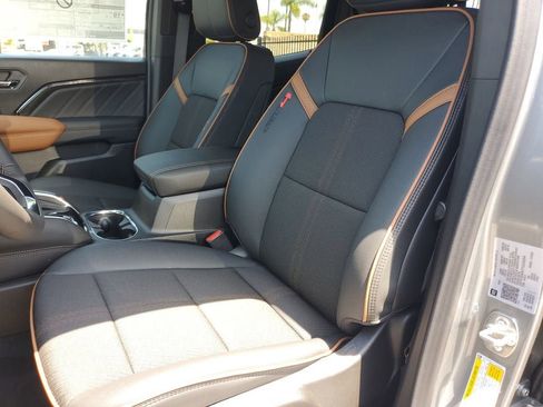 New 2026 GMC Canyon AT4 AWD/4WD image 7