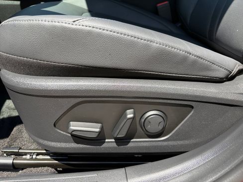 Used 2025 Hyundai Sonata Limited FWD image 15