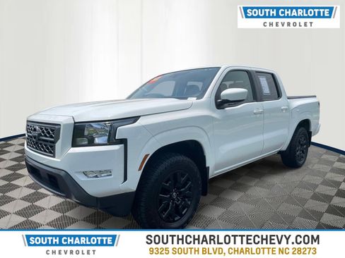 Used 2022 Nissan Frontier SV AWD/4WD image 1