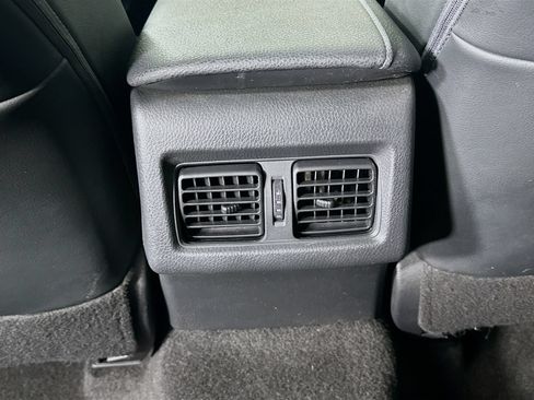 Used 2020 Toyota Camry XSE FWD image 37