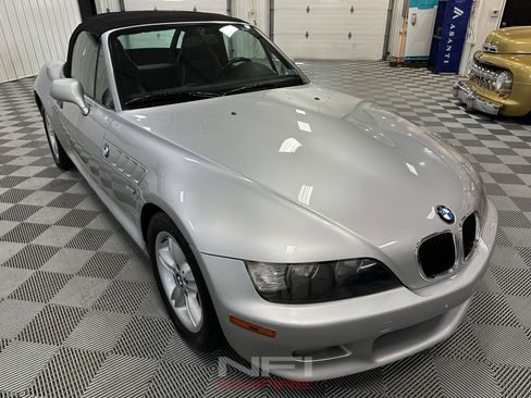 Used 2000 BMW Z3 2.5i image 10