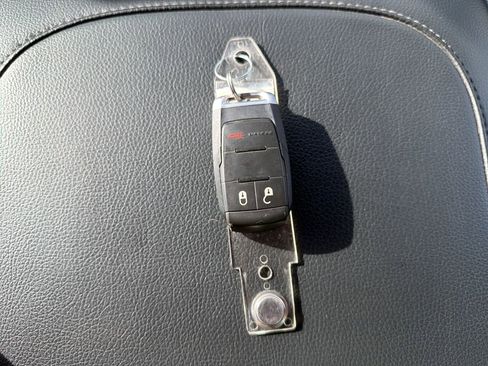 Used 2024 RAM 3500 Big Horn image 26