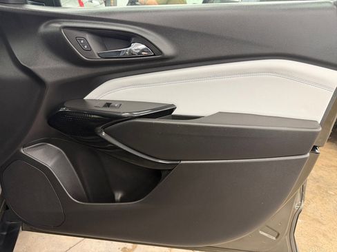 Used 2024 Chevrolet Trax LT w/ Driver Confidence Package image 23