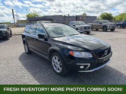 Used 2016 Volvo XC70 T5 Premier w/ Proximity Package