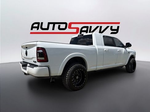 Used 2022 RAM 2500 Limited w/ Night Edition AWD/4WD image 5