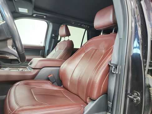 Used 2024 Ford Expedition Limited AWD/4WD image 10