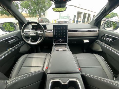 New 2025 GMC Sierra EV Denali image 23