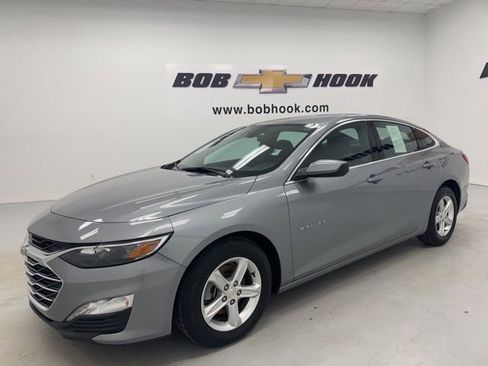 Used 2024 Chevrolet Malibu LT FWD image 1
