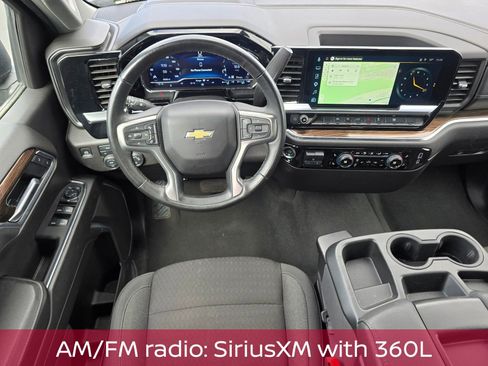 Used 2025 Chevrolet Silverado 1500 LT AWD/4WD image 14