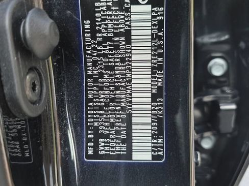 Used 2022 Toyota Corolla LE w/ LE Convenience Package FWD image 36