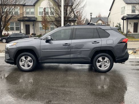 Used 2022 Toyota RAV4 XLE image 3