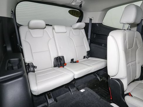 Used 2021 Kia Telluride EX w/ EX Premium Package AWD/4WD image 21