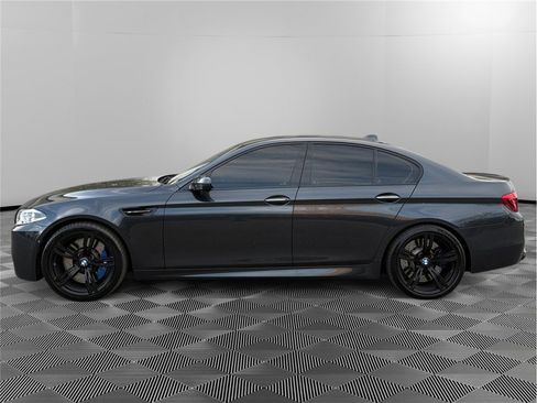 Used 2016 BMW M5 image 3