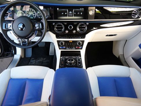 Certified 2023 Rolls-Royce Ghost image 4