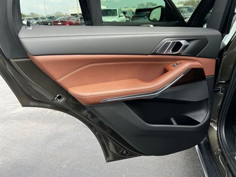 New 2026 BMW X5 xDrive40i w/ Parking Assistance Package image 17