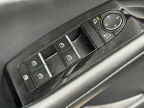 Certified 2025 MAZDA CX-30 AWD 2.5 S w/ Select Sport Pkg image 12