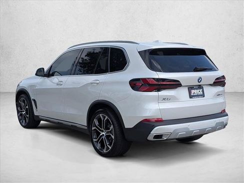 Certified 2026 BMW X5 xDrive50e w/ Premium Package AWD/4WD image 8