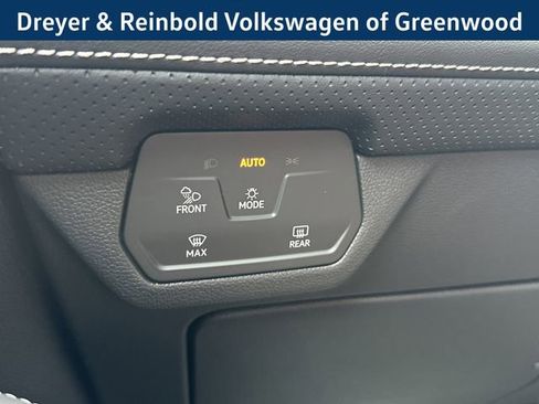 New 2026 Volkswagen Atlas SE image 28