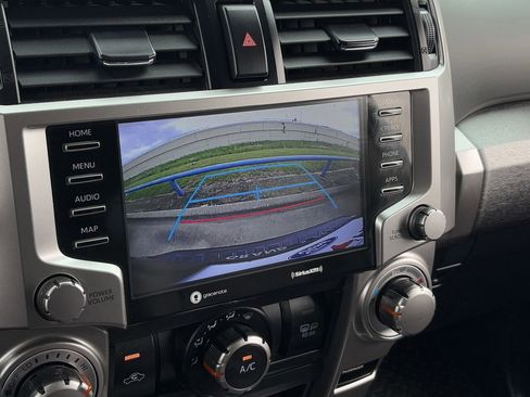 Used 2022 Toyota 4Runner SR5 image 21