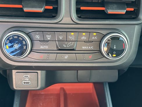 Used 2024 Ford Maverick XLT w/ XLT Luxury Package FWD image 30