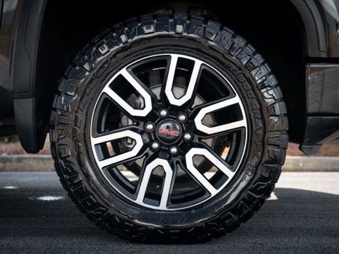 Used 2020 GMC Sierra 1500 AT4 w/ AT4 Premium Package image 24