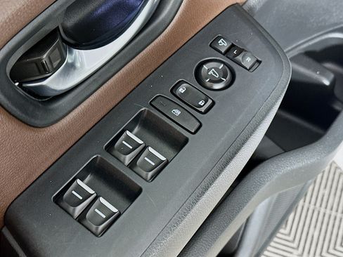 Used 2024 Honda Pilot Elite image 18