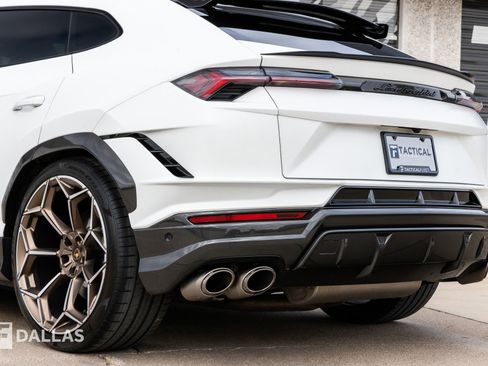 Used 2023 Lamborghini Urus Performante image 14