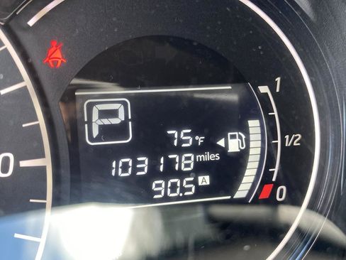 Used 2015 Nissan Versa Note SV FWD image 9