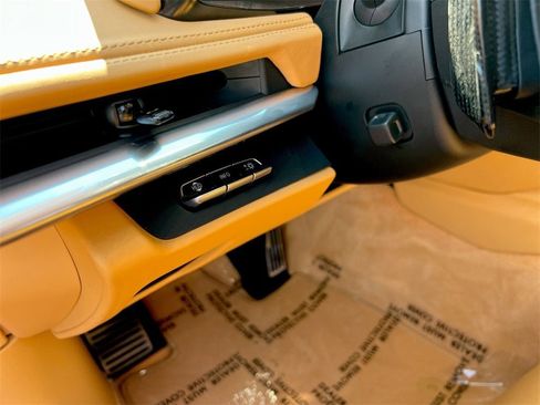 New 2025 Chevrolet Corvette E-Ray image 16