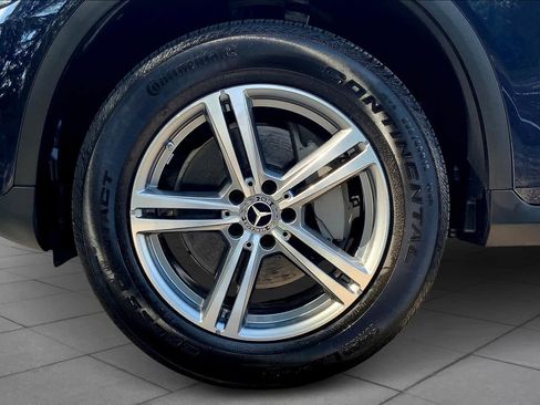 Used 2021 Mercedes-Benz GLC 300 4MATIC image 11