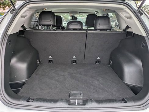 Used 2022 Jeep Compass Limited image 14