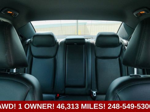 Used 2014 Chrysler 300 AWD w/ Driver Convenience Group image 21