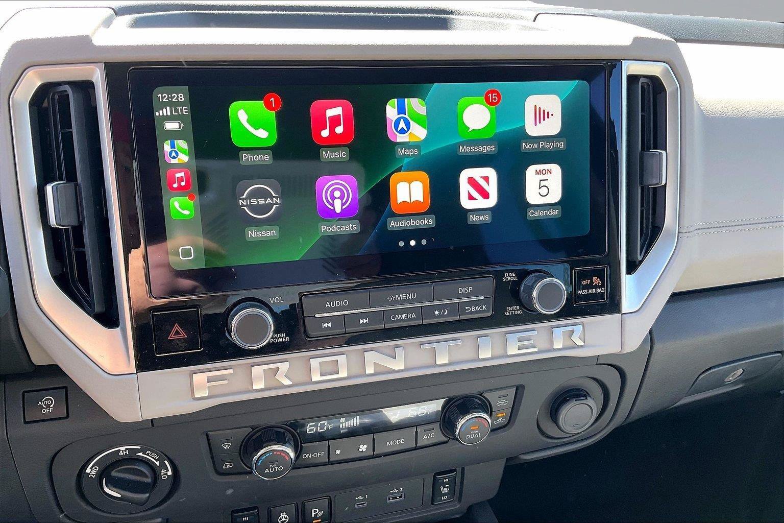Certified 2025 Nissan Frontier SV w/ SV Convenience Package AWD/4WD image 6