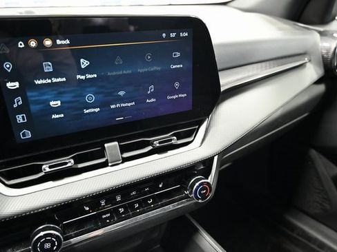 Used 2025 Chevrolet Equinox LT w/ Safety and Technology Package image 15