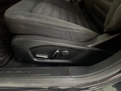 Used 2019 Ford Fusion SE FWD image 53