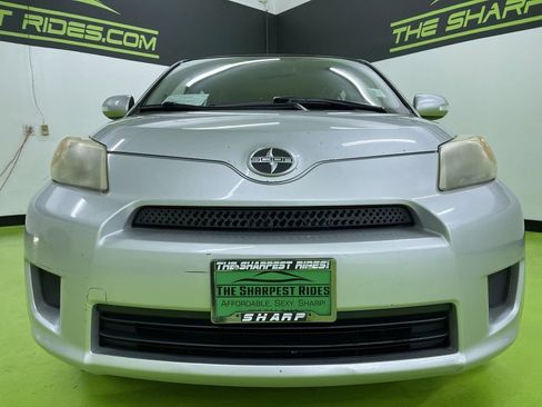 Used 2010 Scion xD image 3