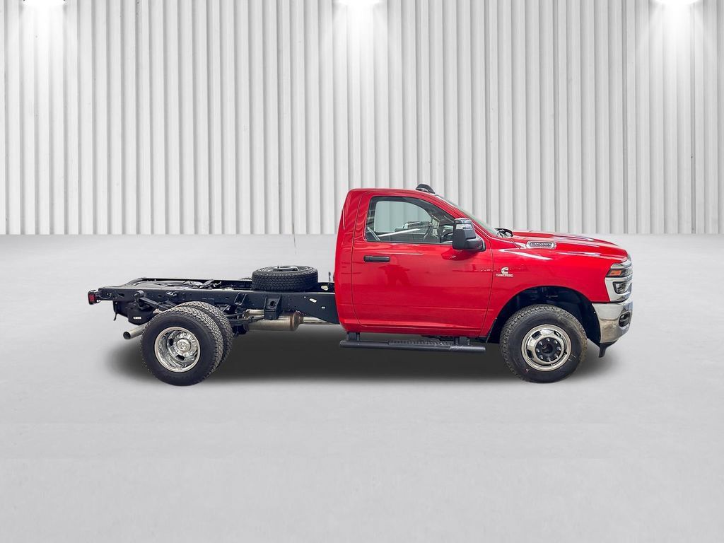 New 2026 RAM 3500 Tradesman w/ Chrome Appearance Group A AWD/4WD image 3