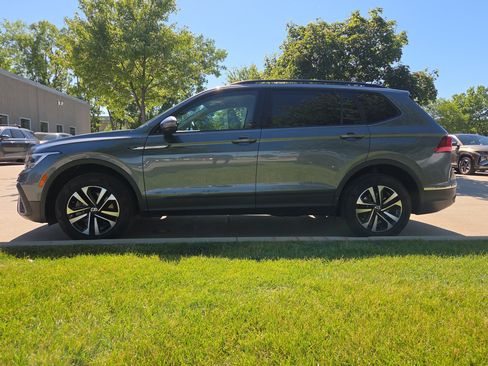 Used 2022 Volkswagen Tiguan S AWD/4WD image 2