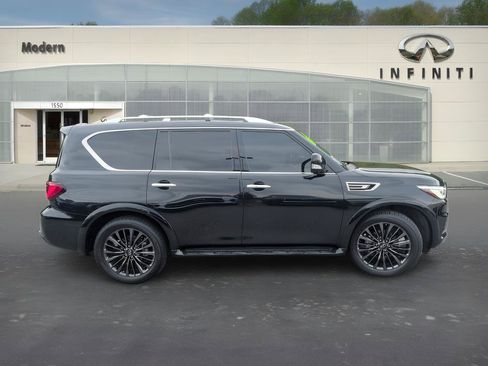 Certified 2024 INFINITI QX80 Sensory AWD/4WD image 3