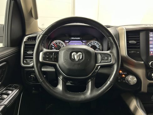 Used 2020 RAM 1500 Laramie AWD/4WD image 15
