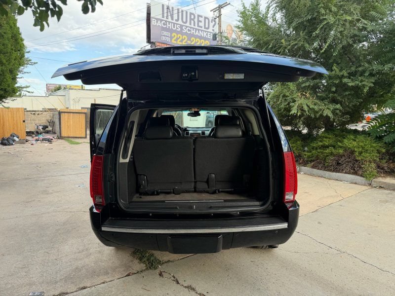 Used 2009 Cadillac Escalade AWD image 20
