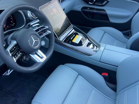 New 2026 Mercedes-Benz SL 43 AMG AMG SL 43 image 4