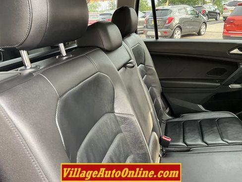 Used 2019 Volkswagen Tiguan SEL Premium AWD/4WD image 29