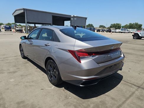 Used 2023 Hyundai Elantra SEL FWD image 6