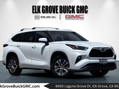 Used 2022 Toyota Highlander XLE