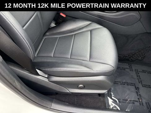Used 2017 Mercedes-Benz GLC 300 4MATIC image 10