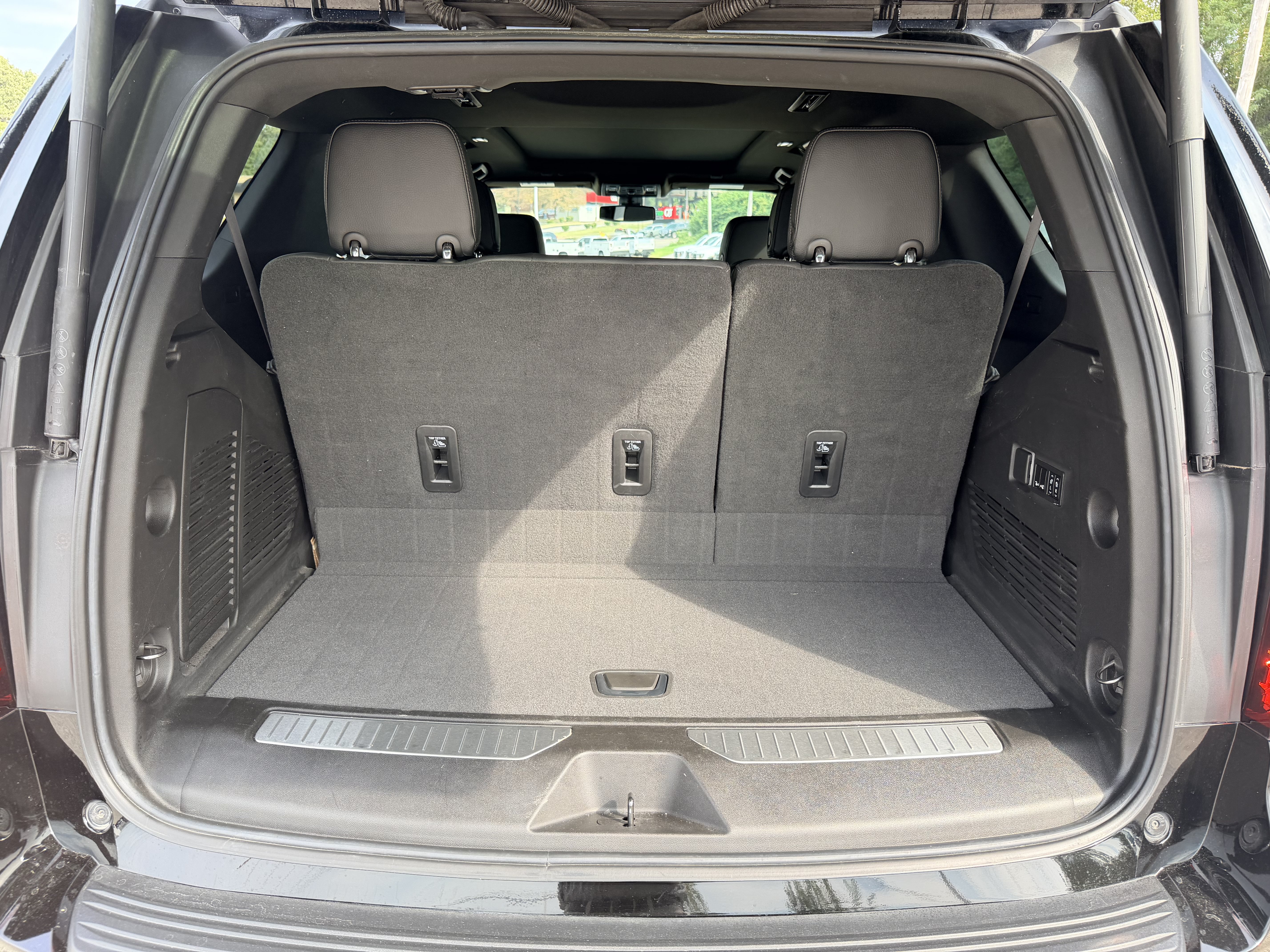 Used 2022 GMC Yukon Denali AWD/4WD image 11