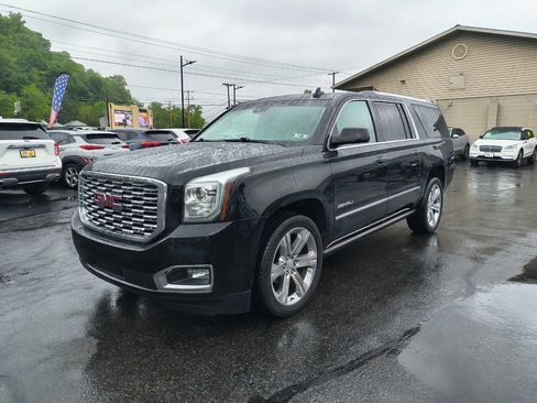 Used 2020 GMC Yukon XL Denali w/ Denali Ultimate Package AWD/4WD image 4