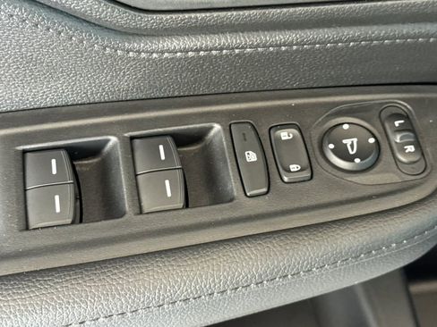 Certified 2024 Honda Odyssey Sport image 16